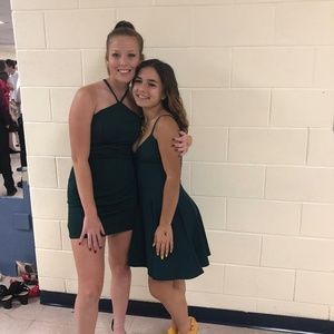 Enchanted Elegance: Deep Green Homecoming Cocktail Dress